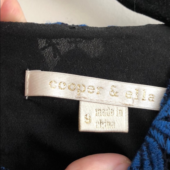 Cooper and Ella lace crop top - Picture 3 of 5